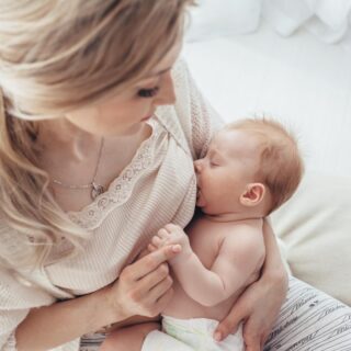 5 Easy Nursing Tips 🤱⁠
⁠✨LINK IN BIO✨ Wellness Visit⁠
*Get personalized advice & ask about our Postpartum Recovery Care Kits*⁠
⁠
💜Nipple Shield⁠
If you're hesitant to nursing because of pain from difficult latching, then try a nipple shield with the guidance of a lactation consultant. This should only be used short term - around 1 to 2 weeks, or as advised by a professional - as your little one learns to properly latch on for feedings.⁠
⁠
💚Teething Necklace⁠
If your little one is very active during feedings, you're probably familiar with tiny, sharp nails or tug-of-war sessions with your hair. Try a teething necklace to grab their attention and encourage a more focused, pain-free feeding.⁠ These necklaces consist of large beads baby can safely pull on. They also work well as teethers.⁠
⁠
💜Cracked Nipples⁠
You can use organic coconut oil to soothe those painfully cracked nipples. Since it is natural and safe to consume, there's no worrying about toxic ingredients affecting you or your baby.⁠
⁠
💚⁠Hairband Reminder⁠
Wear an elastic bracelet or hairband on your wrist to remember which side you last fed from. When you're sleep-deprived, this will help remind you to alternate, avoiding the pain from a one-sided milk build-up.⁠
⁠
💜Lactation Boosters⁠
There are magical plants that can boost lactation and share various health benefits between you and your little one. Fenugreek, fennel, and chlorella are three you may not know of. They come in various supplemental forms, such as teas, capsules, and even powders - for an easy add to your morning smoothie. Please consult with your physician on your individual dosage, as your health may have restrictions.⁠
⁠
Fenugreek⁠ - increases milk production and flow; lowers cholesterol; and aids in digestion, reducing acid reflux and heartburn.⁠
⁠
Fennel⁠ - also increases milk supply and relieves gas. It's benefits can be transferred through the milk to help ease baby's colic.⁠
⁠
Chlorella - a freshwater algae that is packed with nutrients to boost immunity, energy, heart health, brain health, and so much more. This superfood can also detox milk.